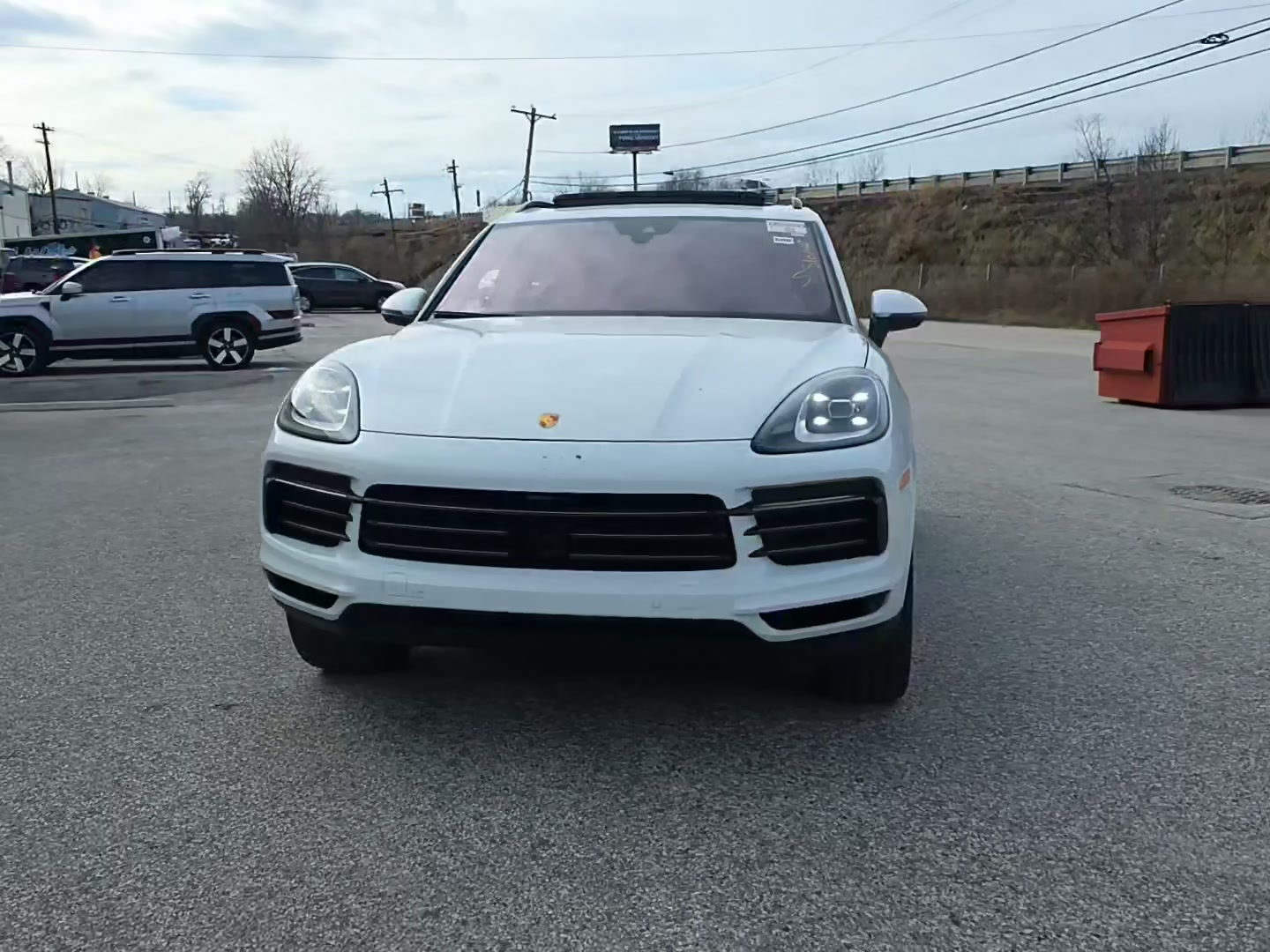 Porsche Cayenne 2023 — photo 2