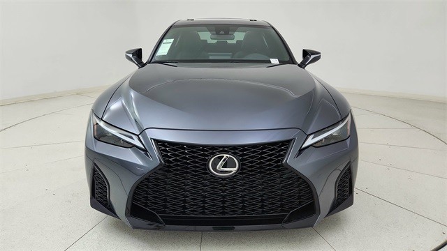 Lexus IS 350 2025 — photo 2