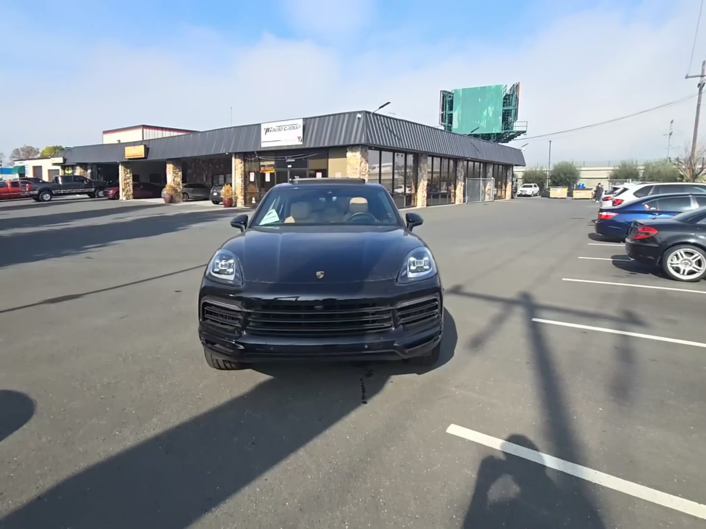 Porsche Cayenne 2019 — photo 2