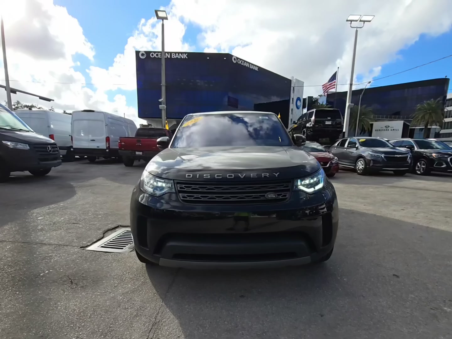 Land Rover Discovery 2020 — photo 2