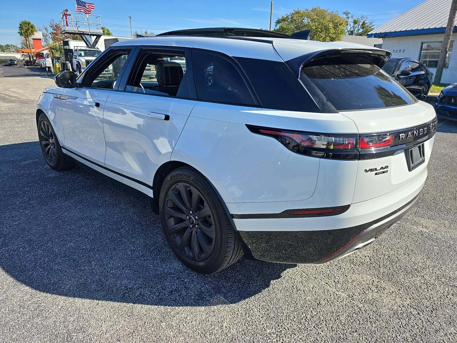 Land Rover Range Rover Velar 2018 — photo 2