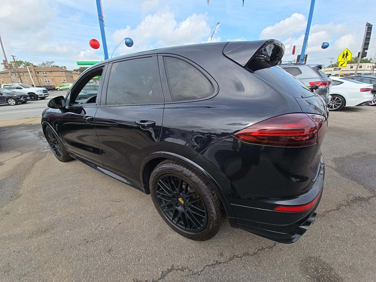 Porsche Cayenne 2018 — photo 2