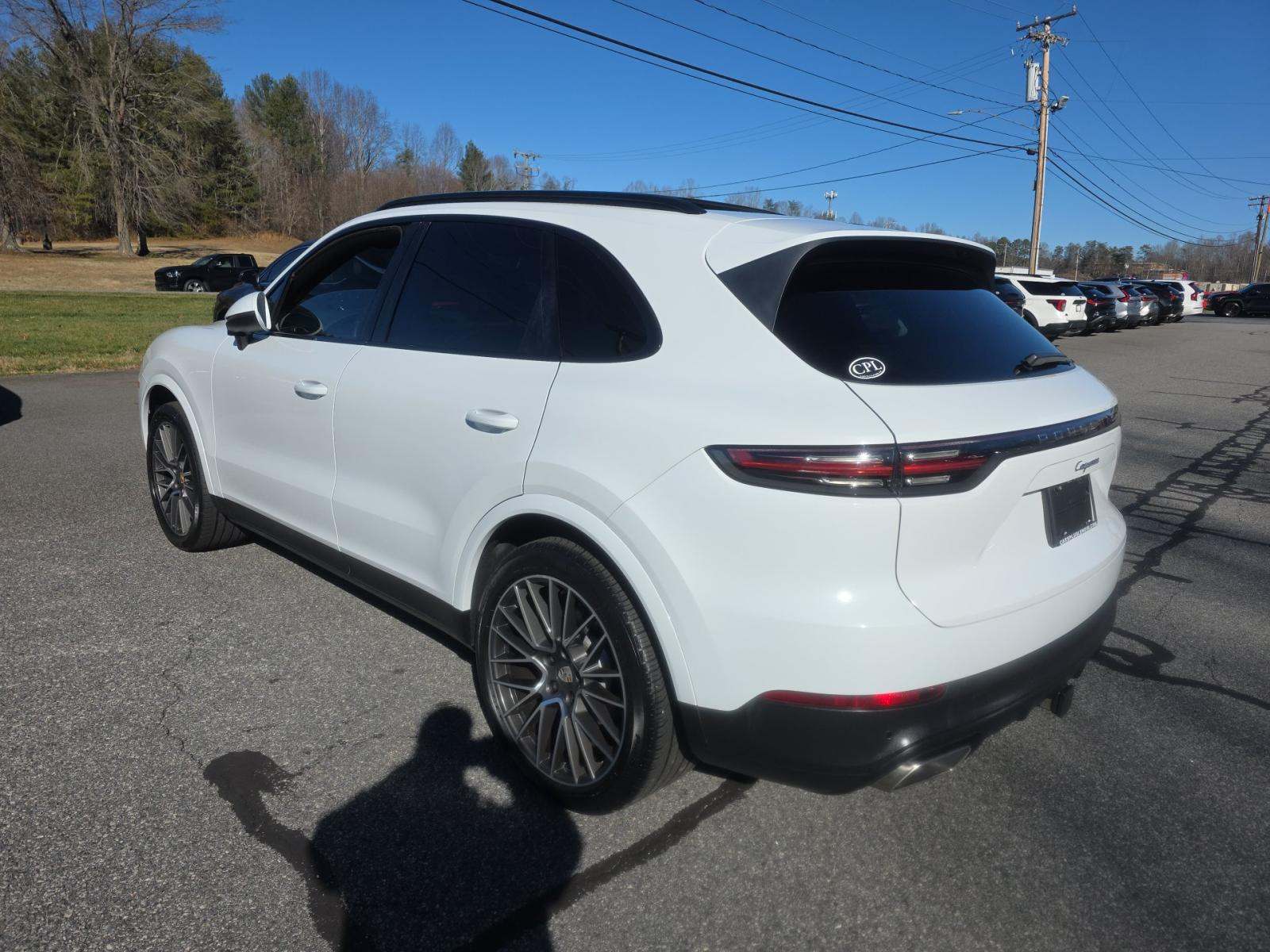 Porsche Cayenne 2020 — photo 2