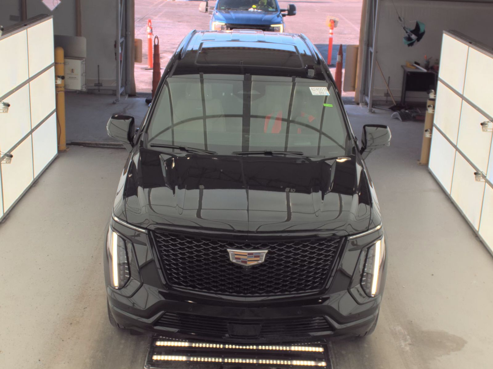 Cadillac Escalade 2025 — photo 2