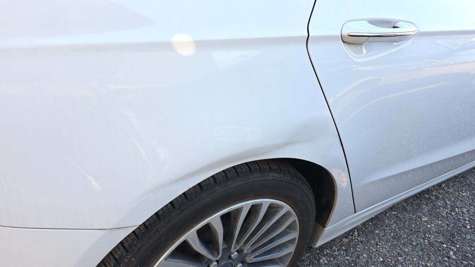 Ford Fusion 2018 — photo 2
