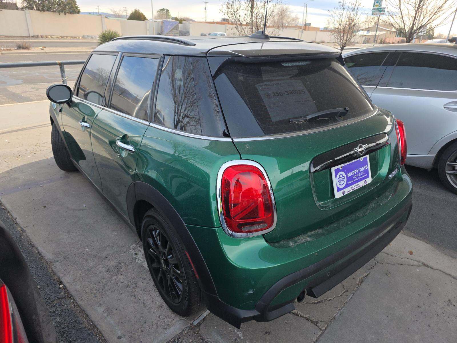 Mini Cooper 2024 — photo 2
