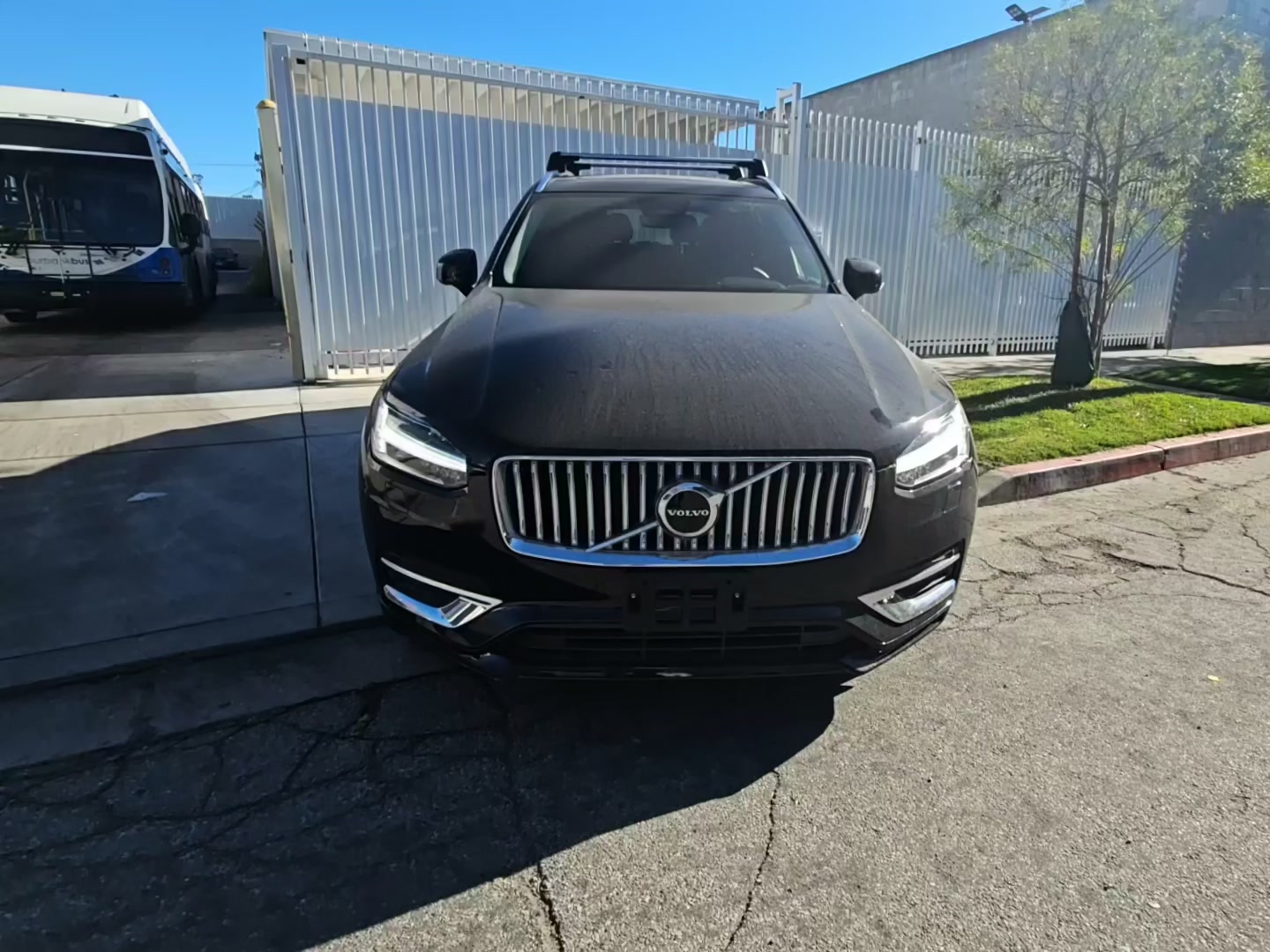 Volvo XC90 2025 — photo 2