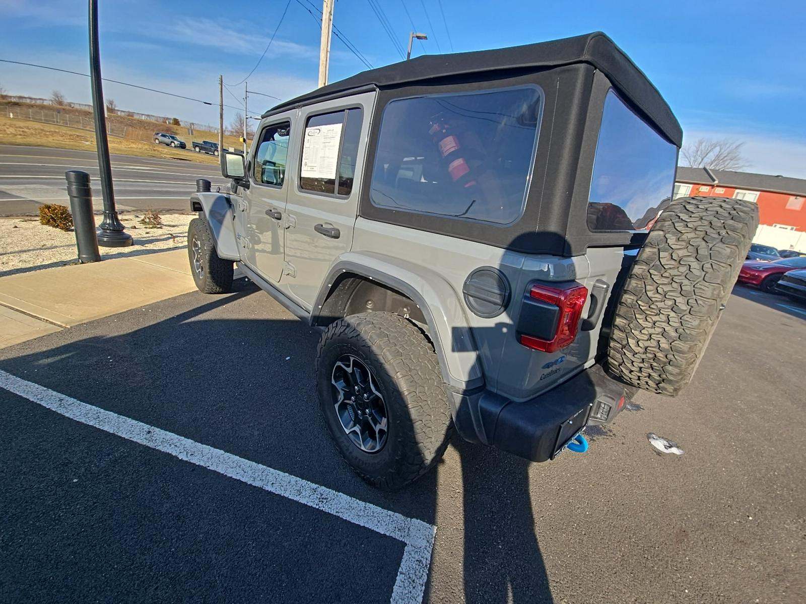 Jeep Wrangler 2022 — photo 2