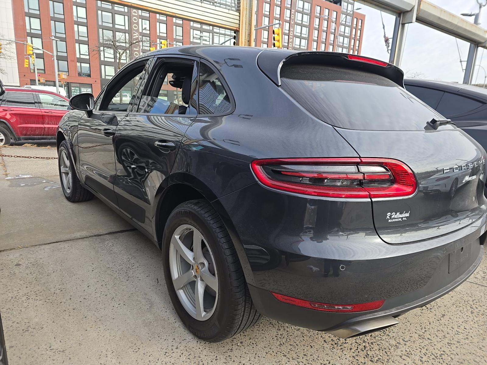 Porsche Macan 2018 — photo 2