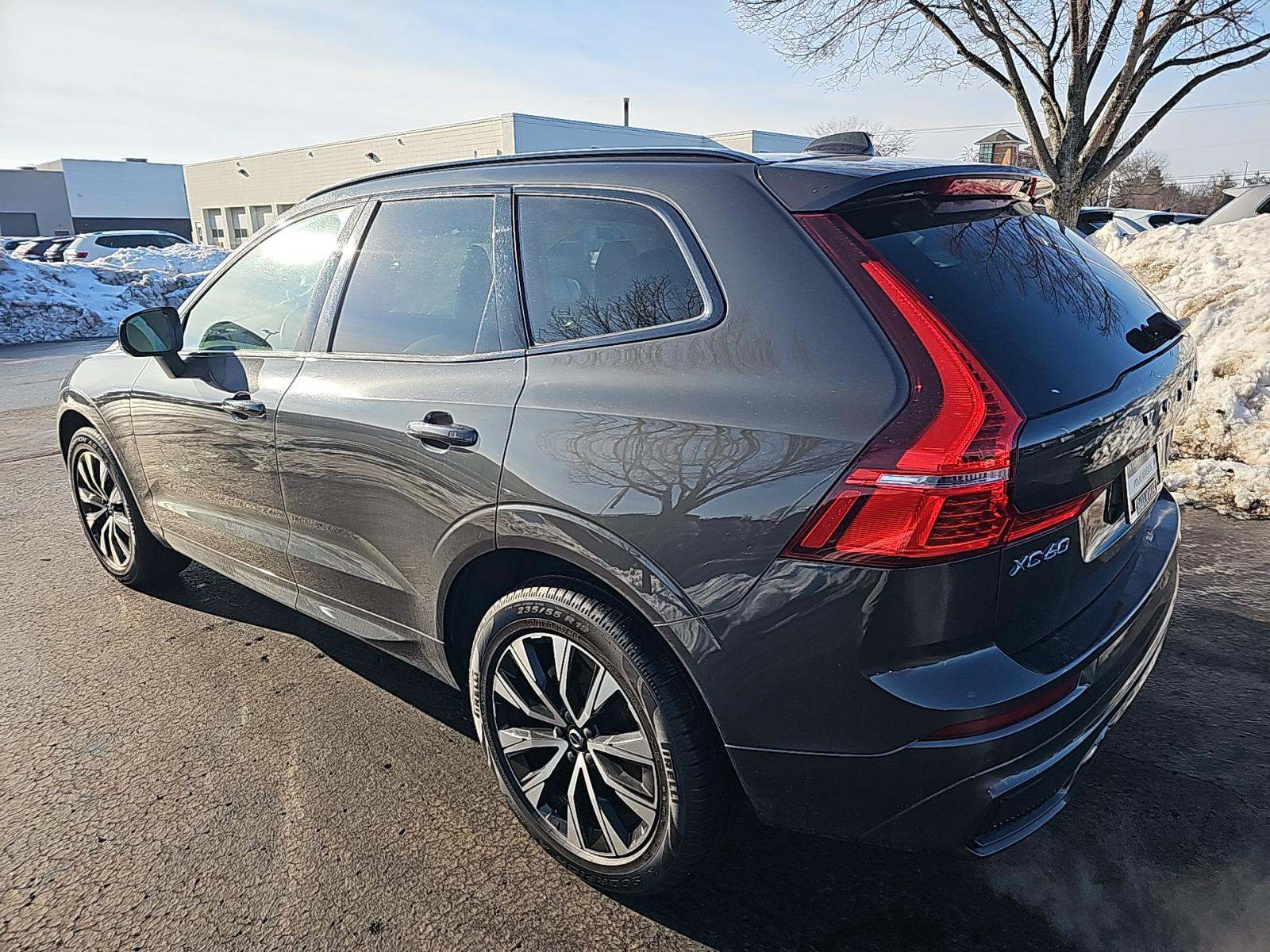 Volvo XC60 2024 — photo 2