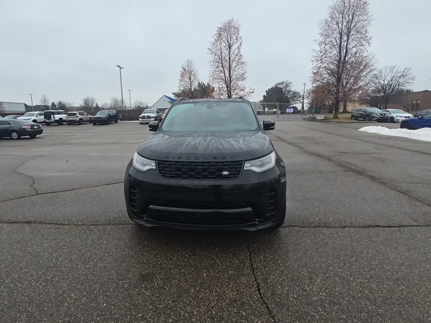 Land Rover Discovery 2024 — photo 2
