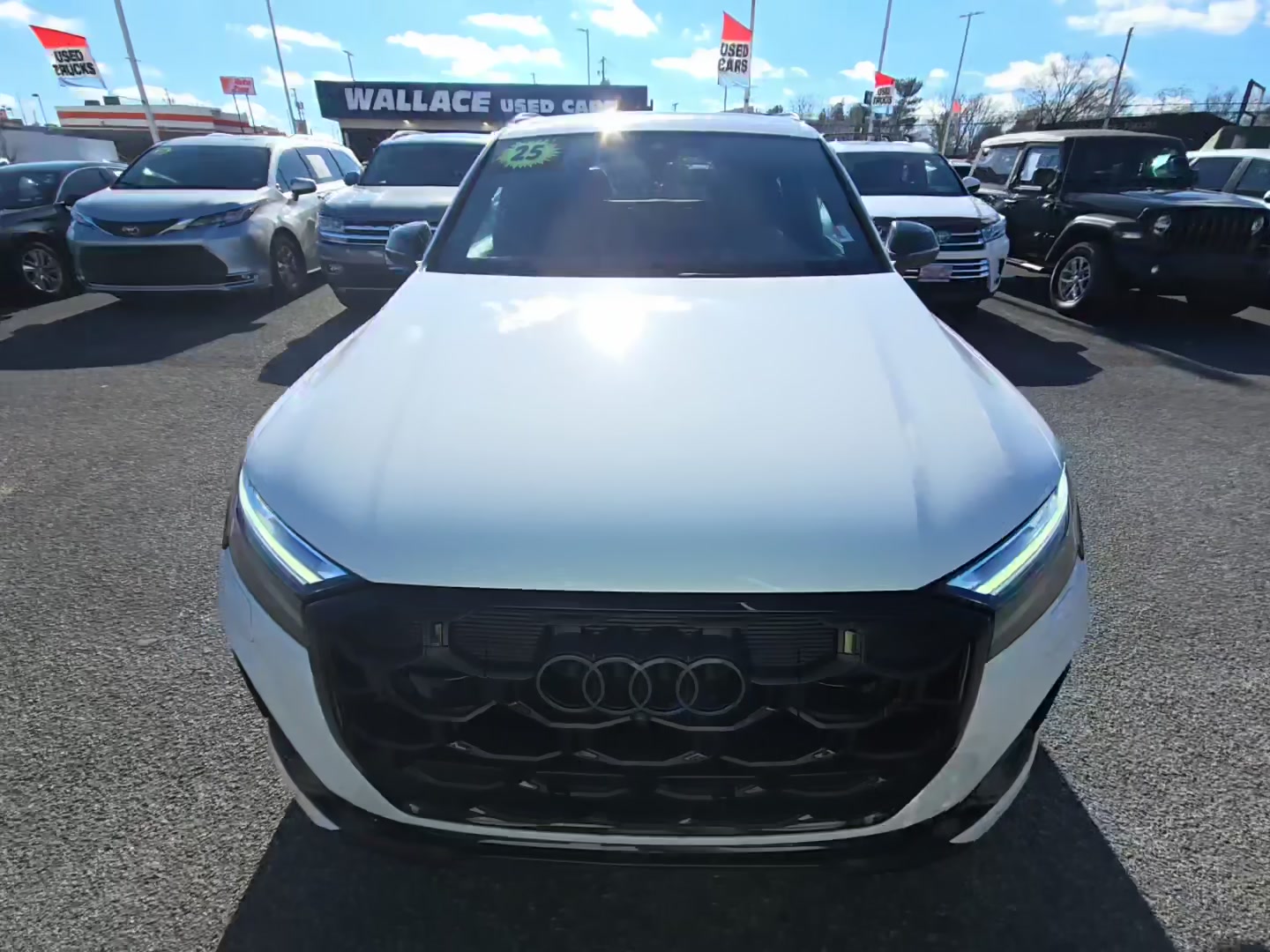 Audi SQ7 2025 — photo 2