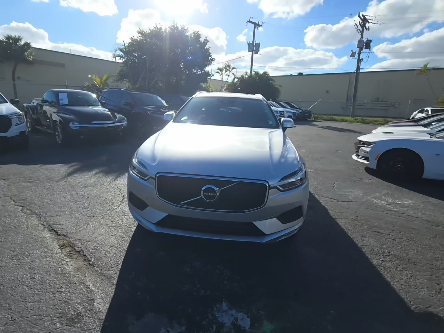 Volvo XC60 2021 — photo 2