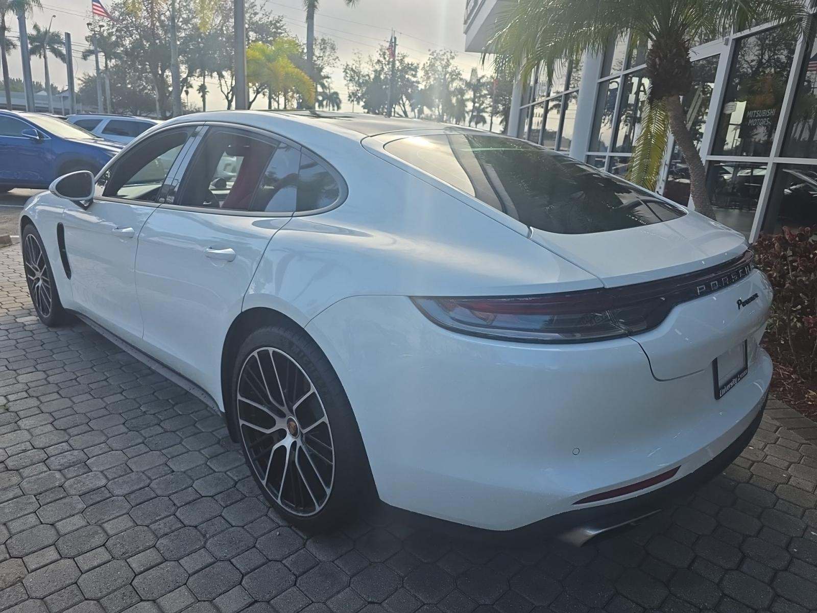 Porsche Panamera 2022 — photo 2
