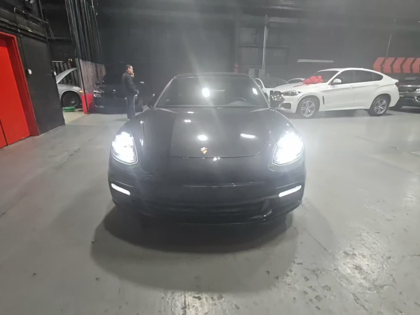 Porsche Panamera 2018 — photo 2