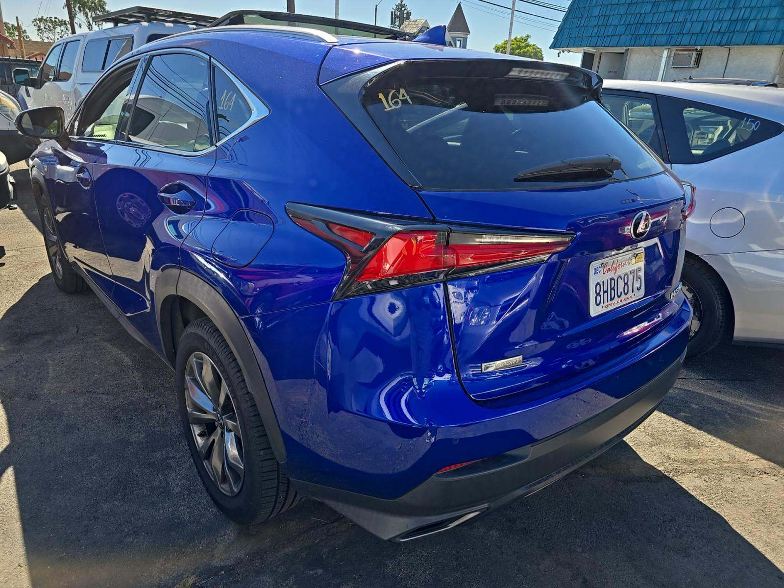 Lexus NX 300 2019 — photo 2