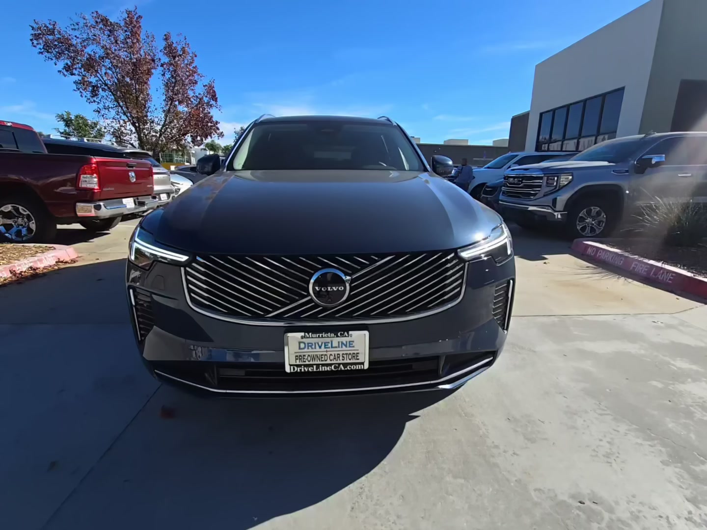 Volvo XC90 2025 — photo 2
