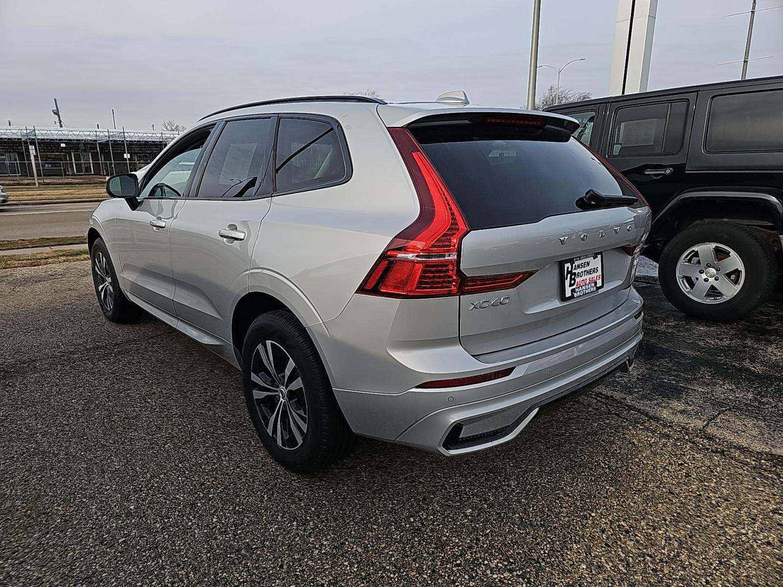 Volvo XC60 2024 — photo 2