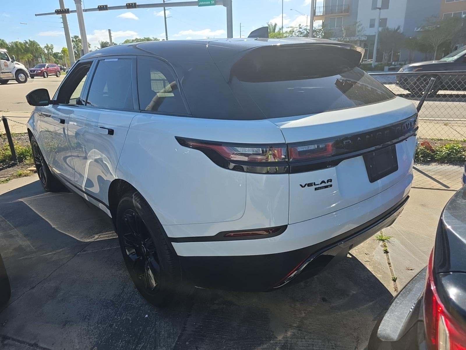 Land Rover Range Rover  Velar 2020 — photo 2