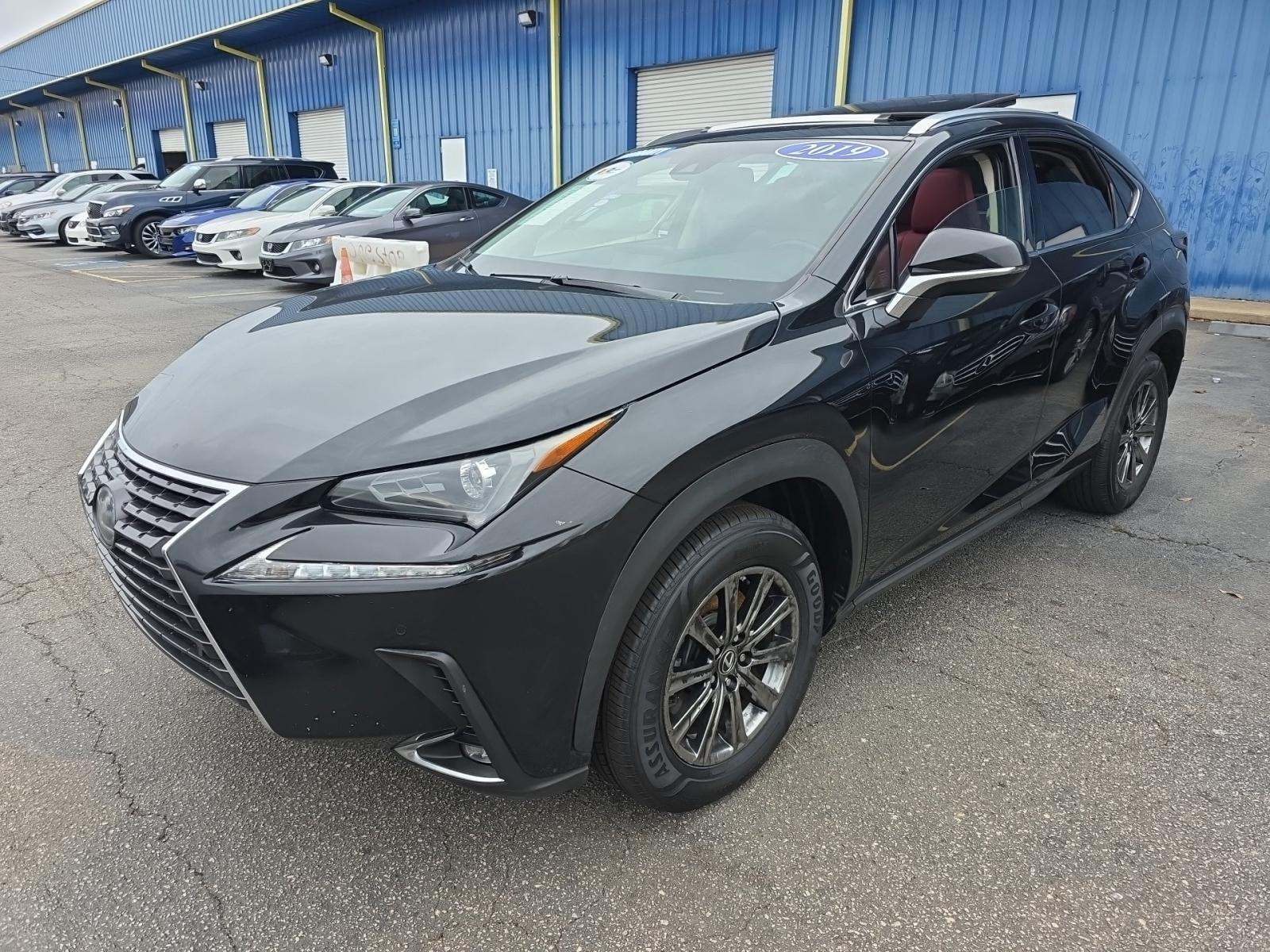 Lexus NX 300