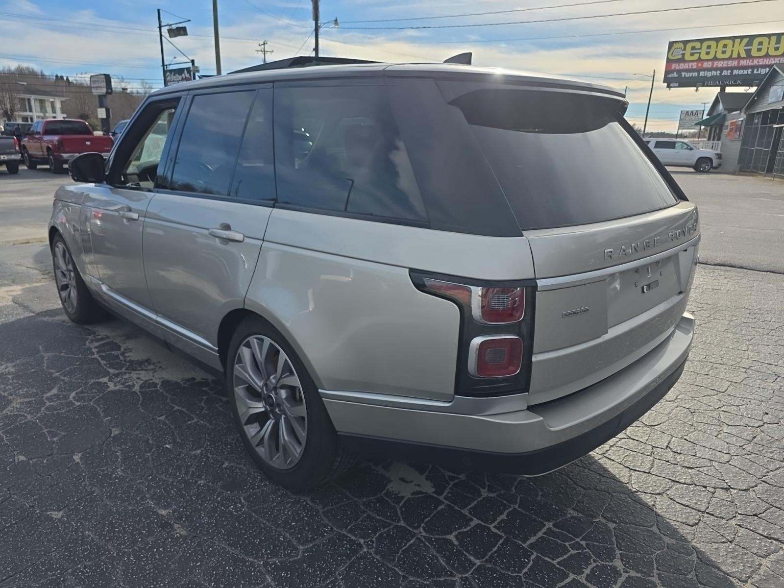 Land Rover Range Rover 2018 — photo 2