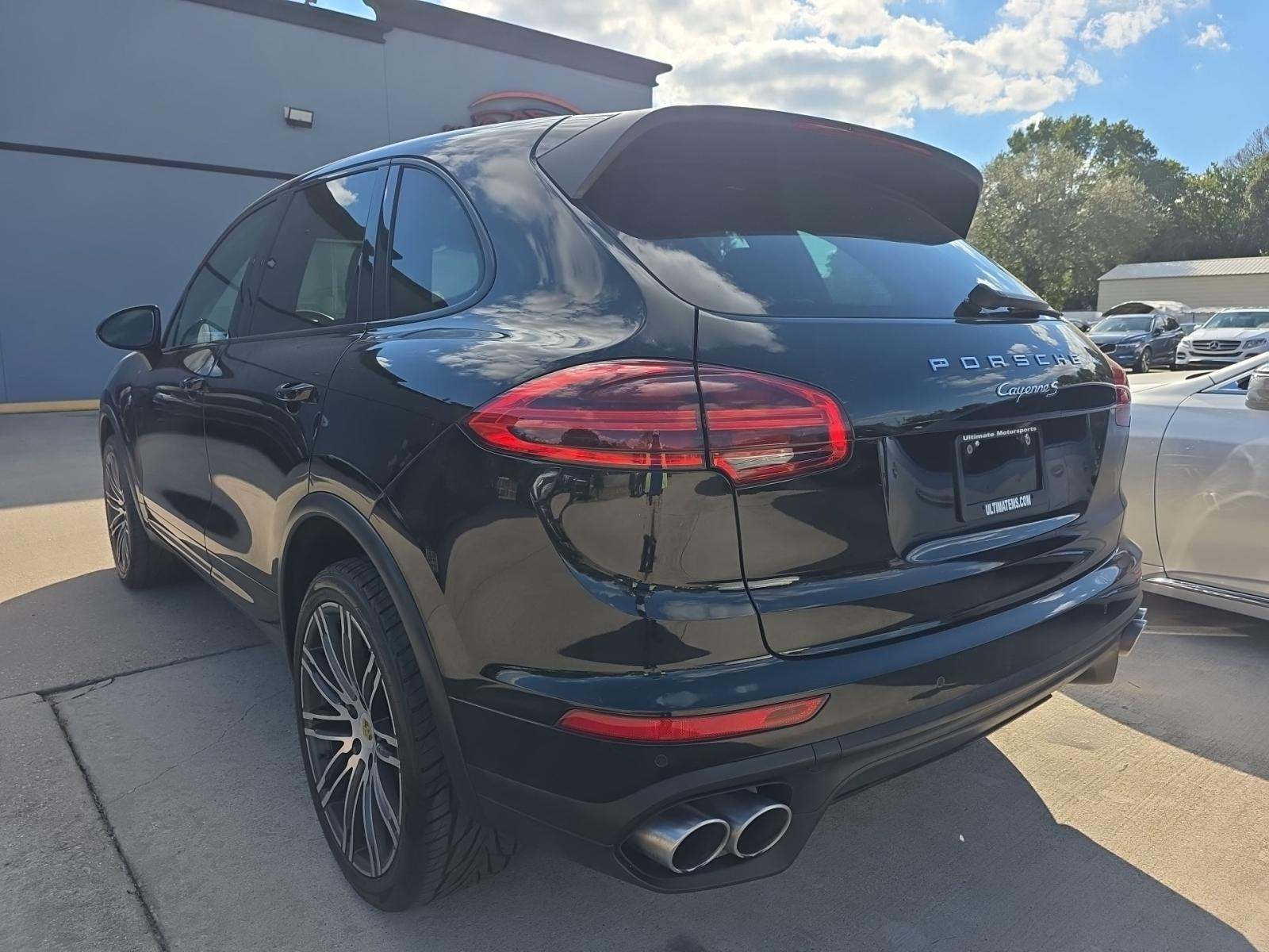 Porsche Cayenne 2017 — photo 2