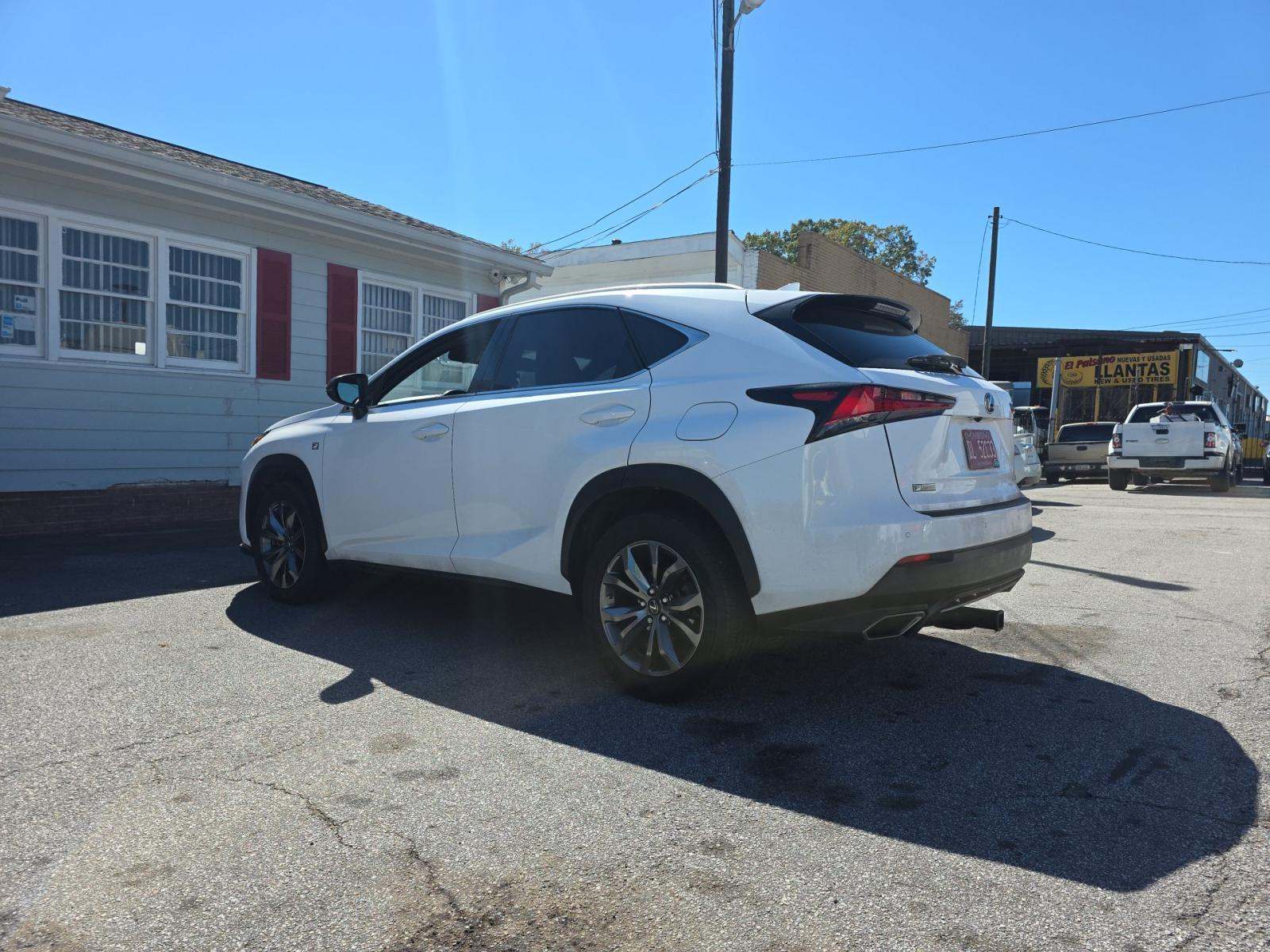 Lexus NX 300 2019 — photo 2