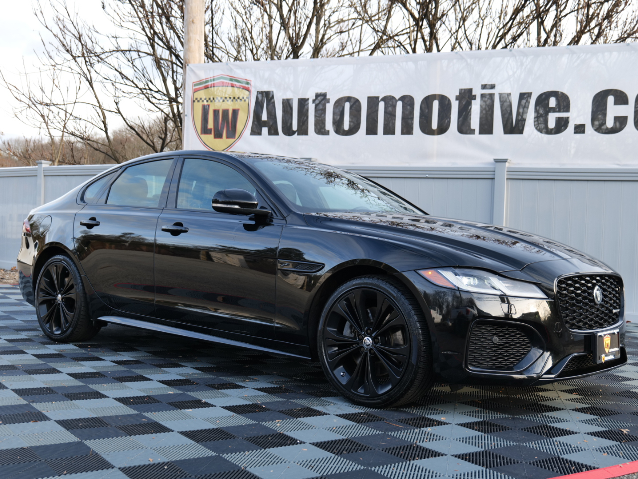 Jaguar XF 2024 — photo 2