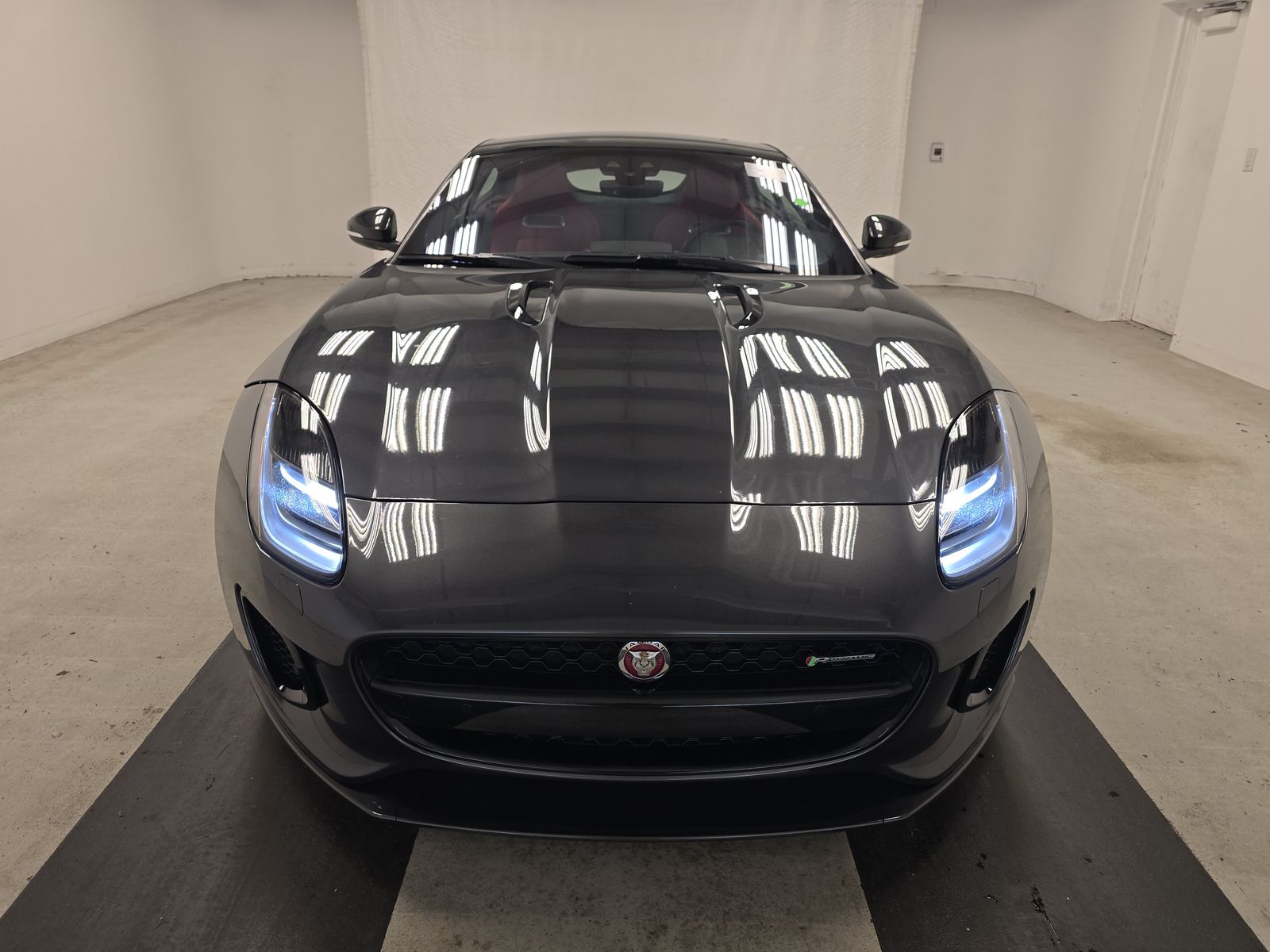 Jaguar F-Type 2020 — photo 2