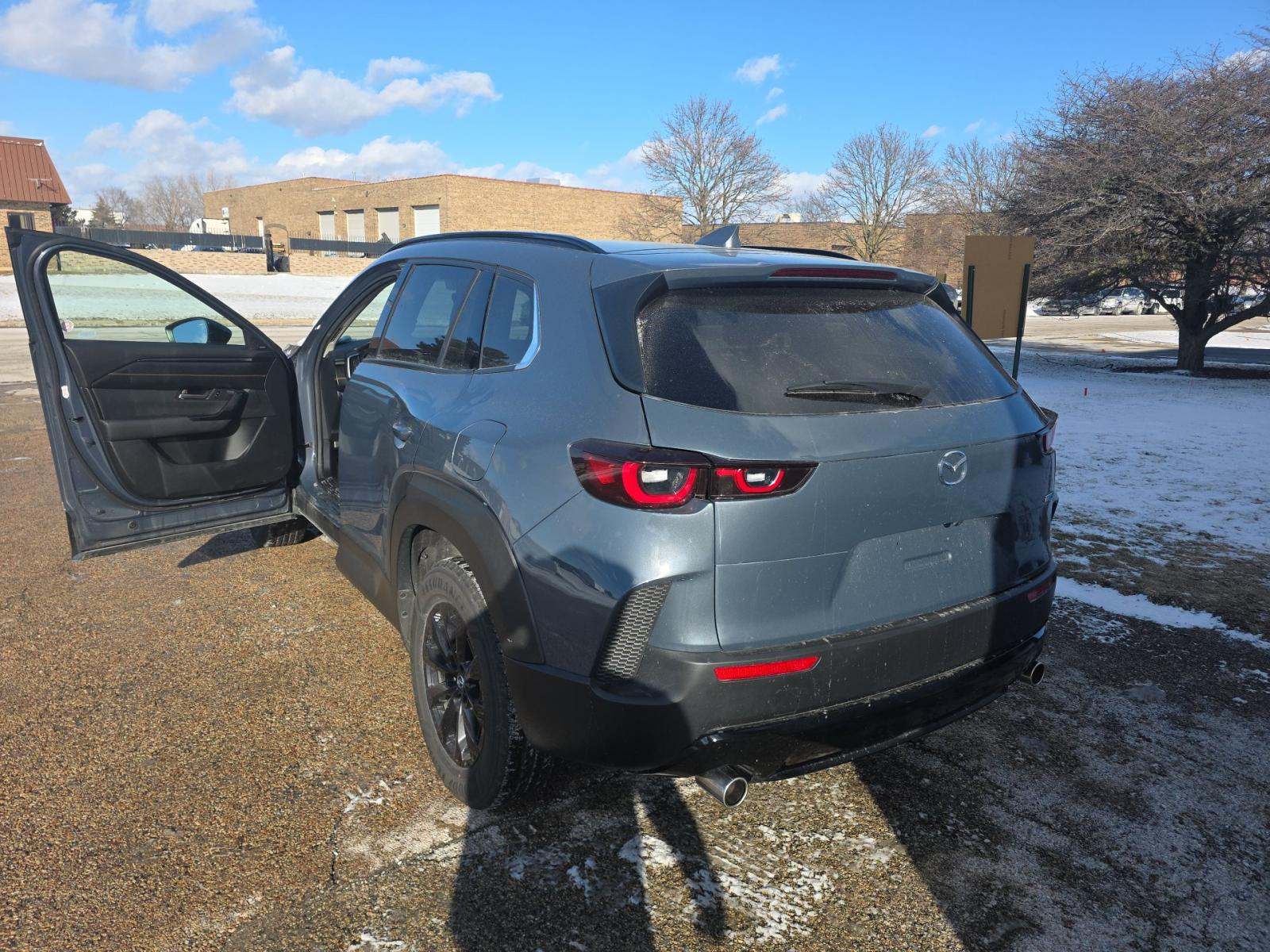 Mazda CX-50 2025 — photo 2