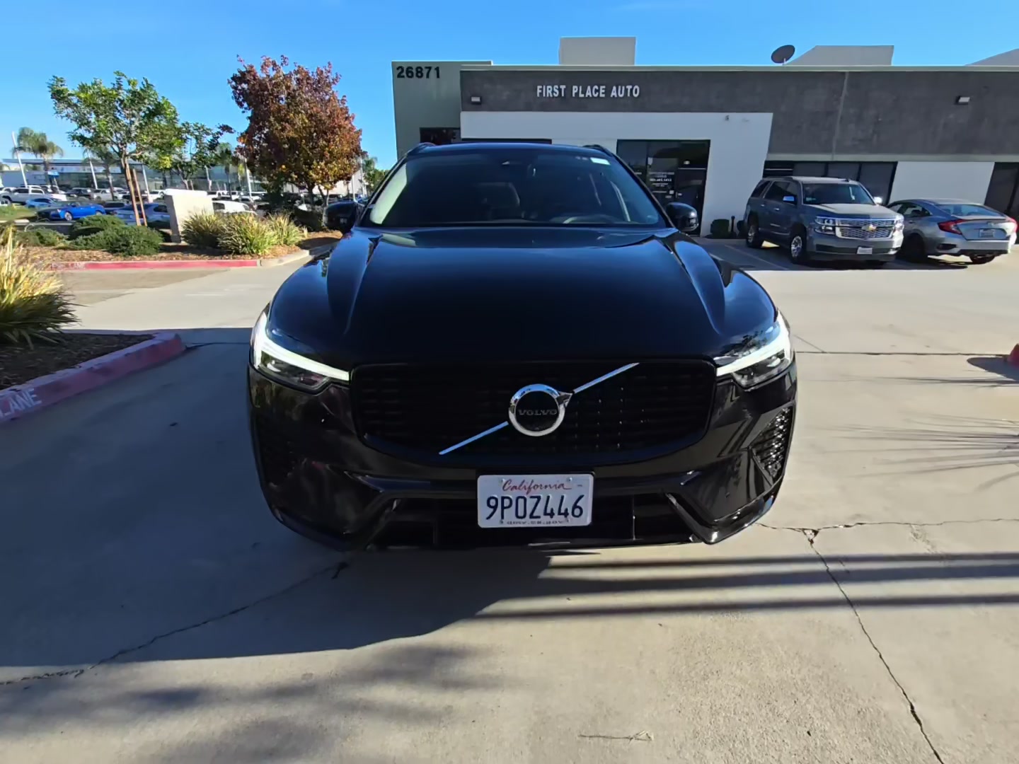 Volvo XC60 2025 — photo 2