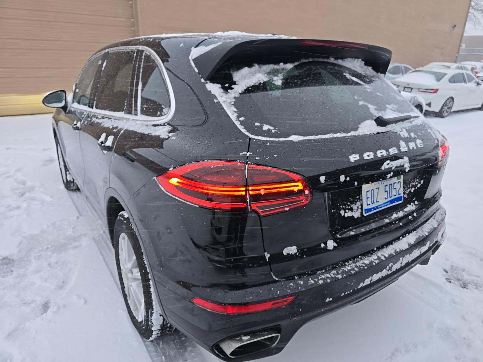 Porsche Cayenne 2016 — photo 2