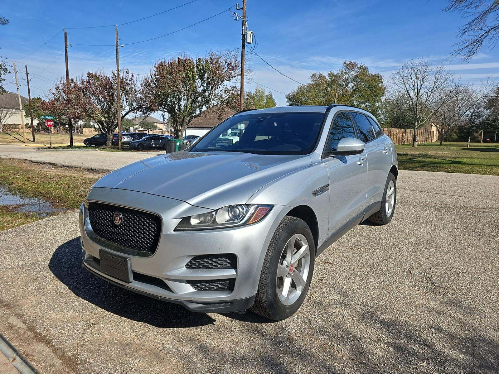 Jaguar F-Pace