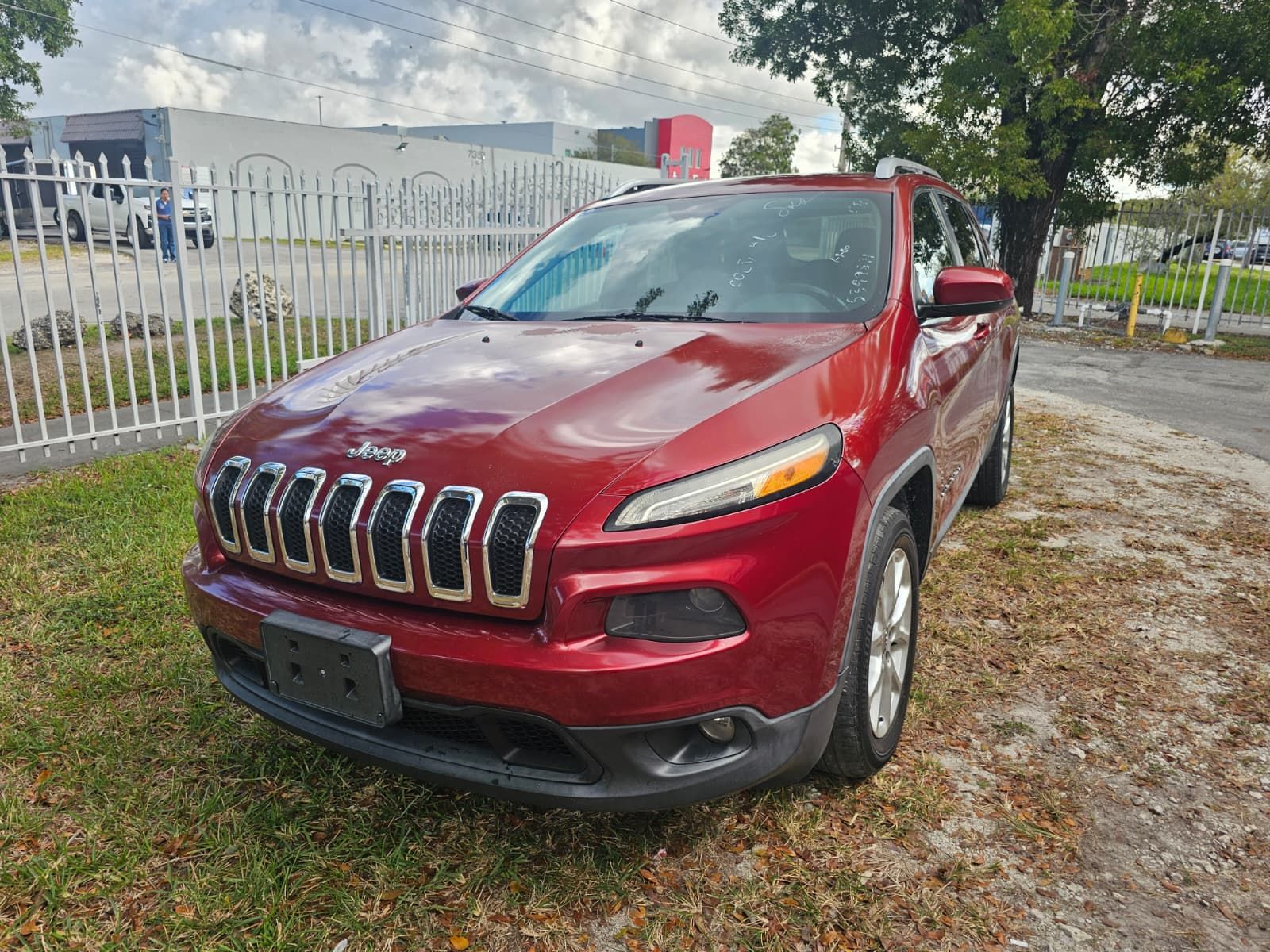 Jeep Cherokee 2014 — photo 2