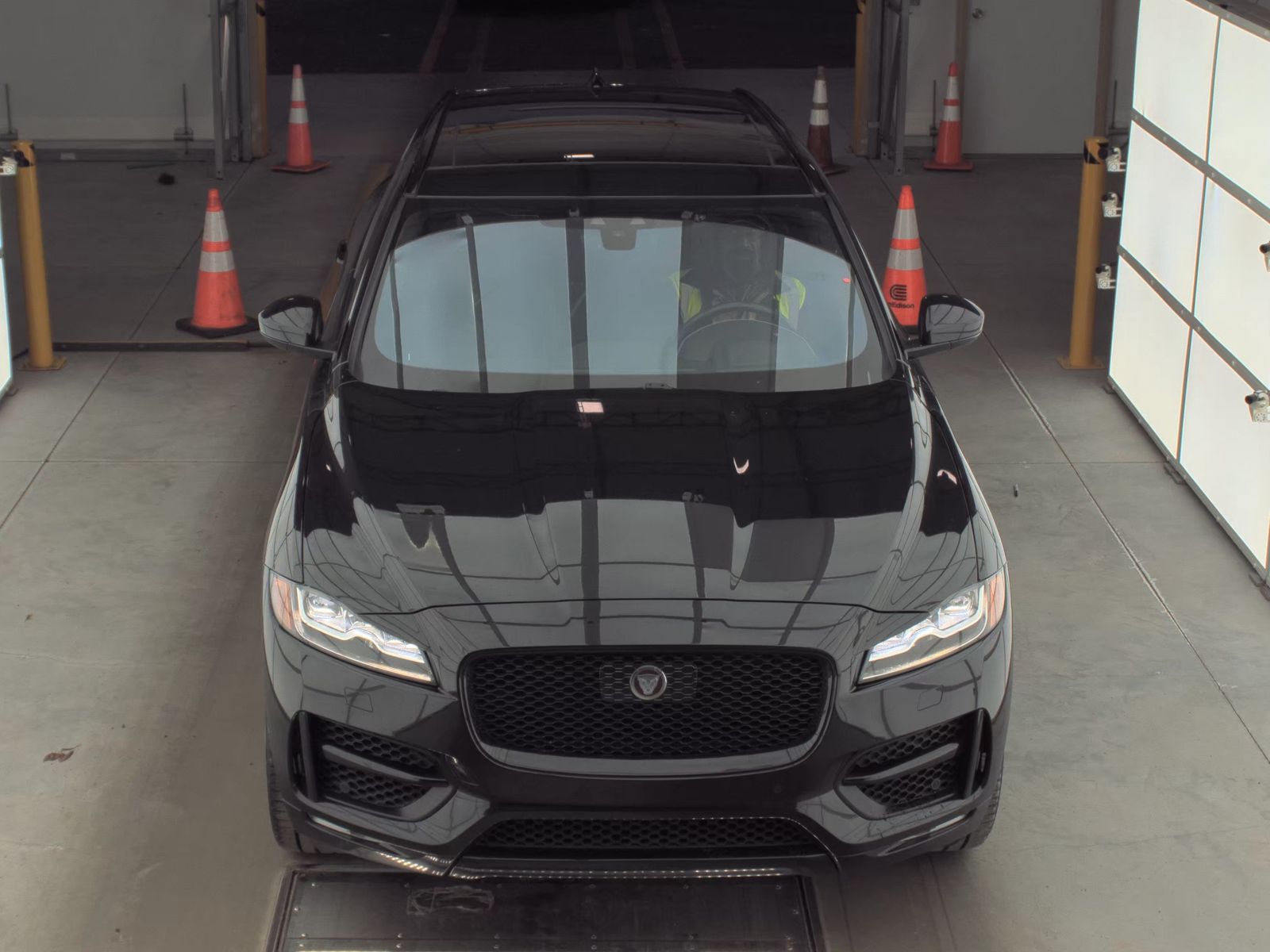 Jaguar F-Pace 2019 — photo 2