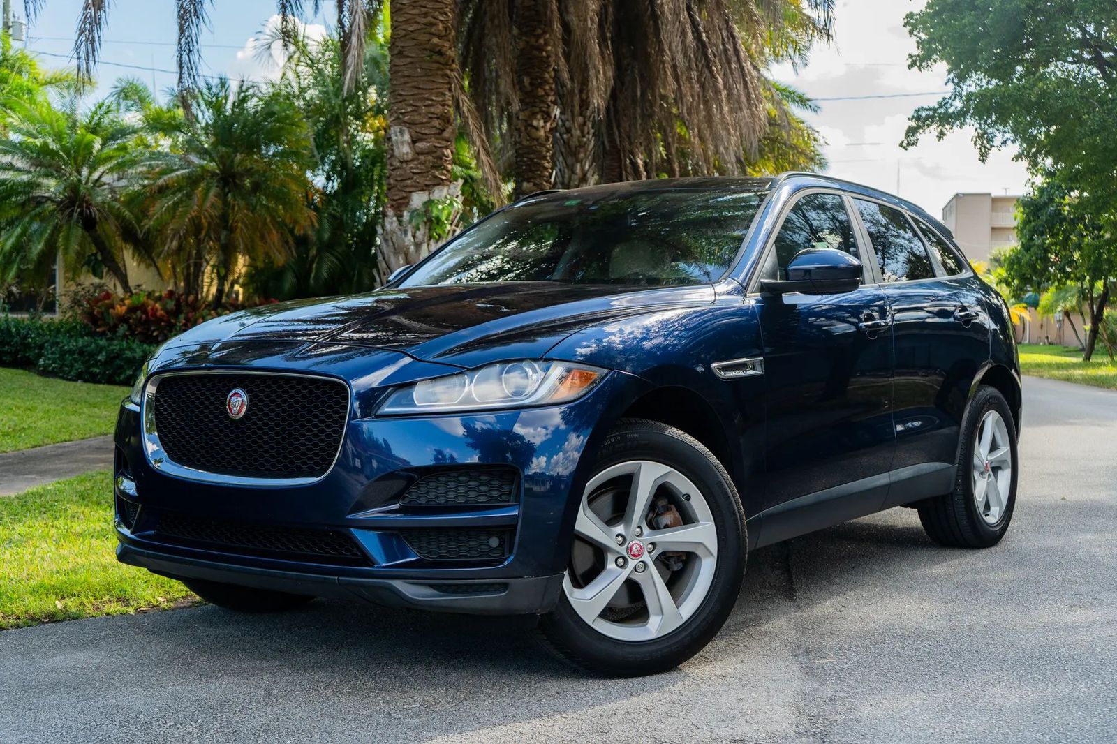 Jaguar F-Pace 2017 — photo 2
