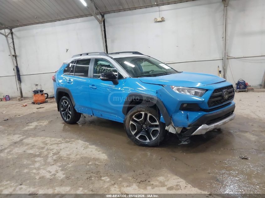 Toyota RAV4 2019 — photo 2