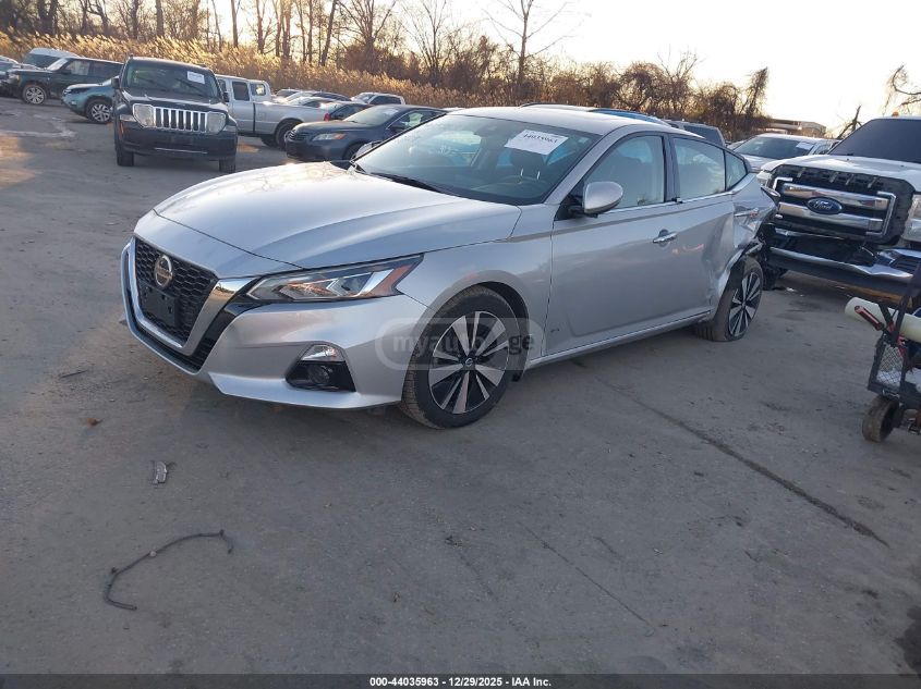 Nissan Altima 2020 — photo 2