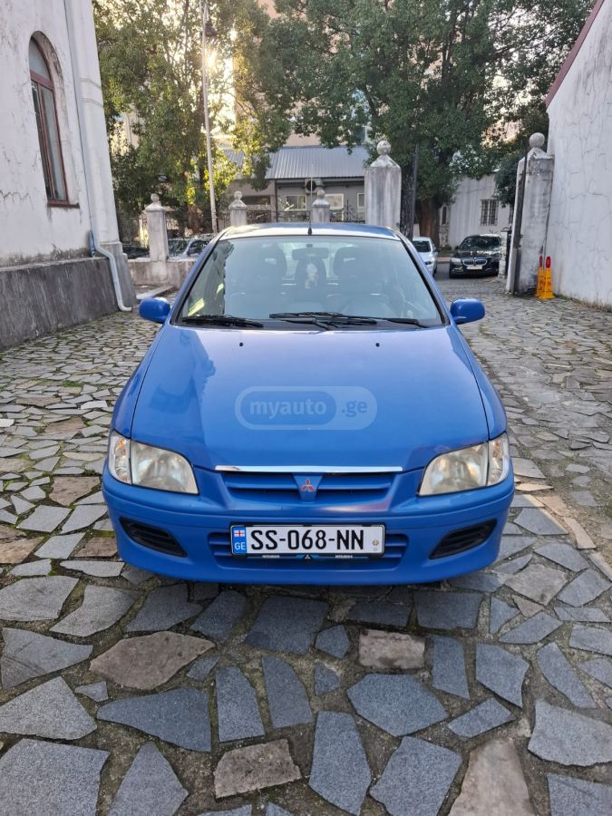 Mitsubishi Space Star 2000 — photo 2