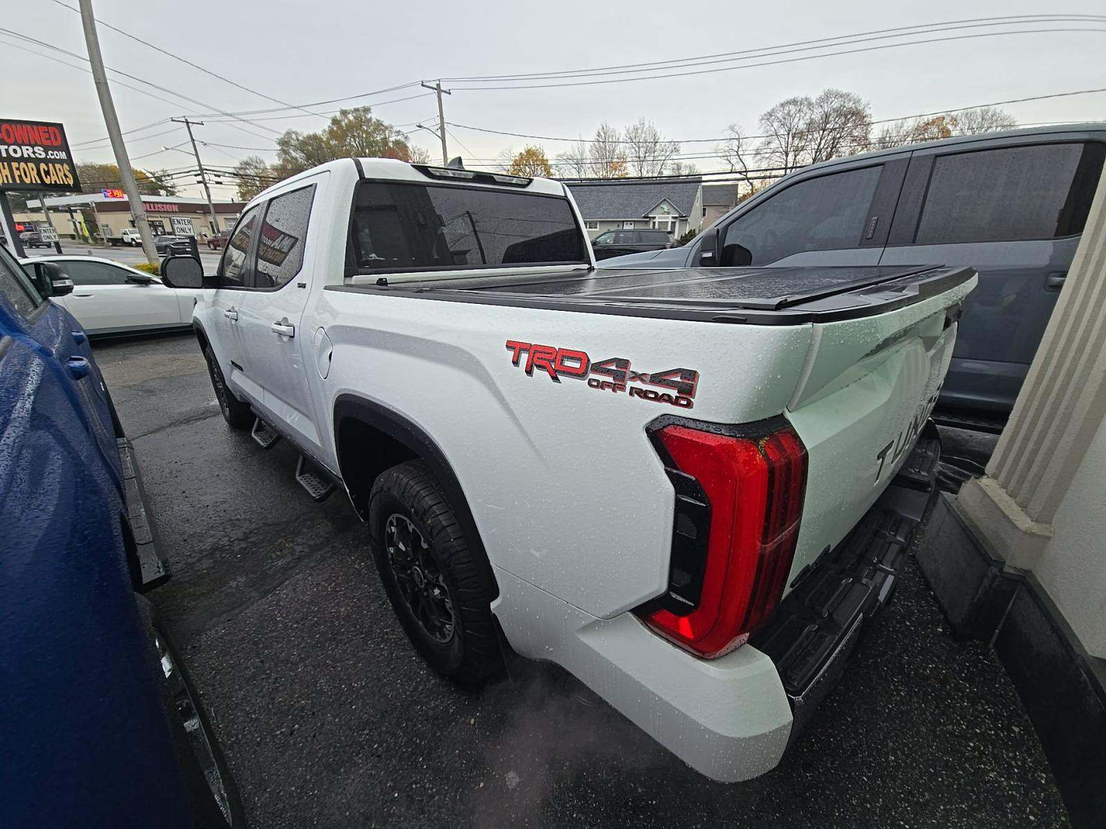 Toyota Tundra 2024 — photo 2