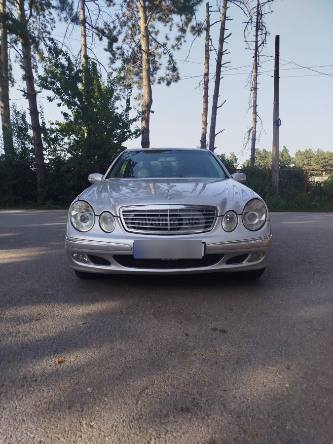 Mercedes-Benz E 320 2003 — photo 2