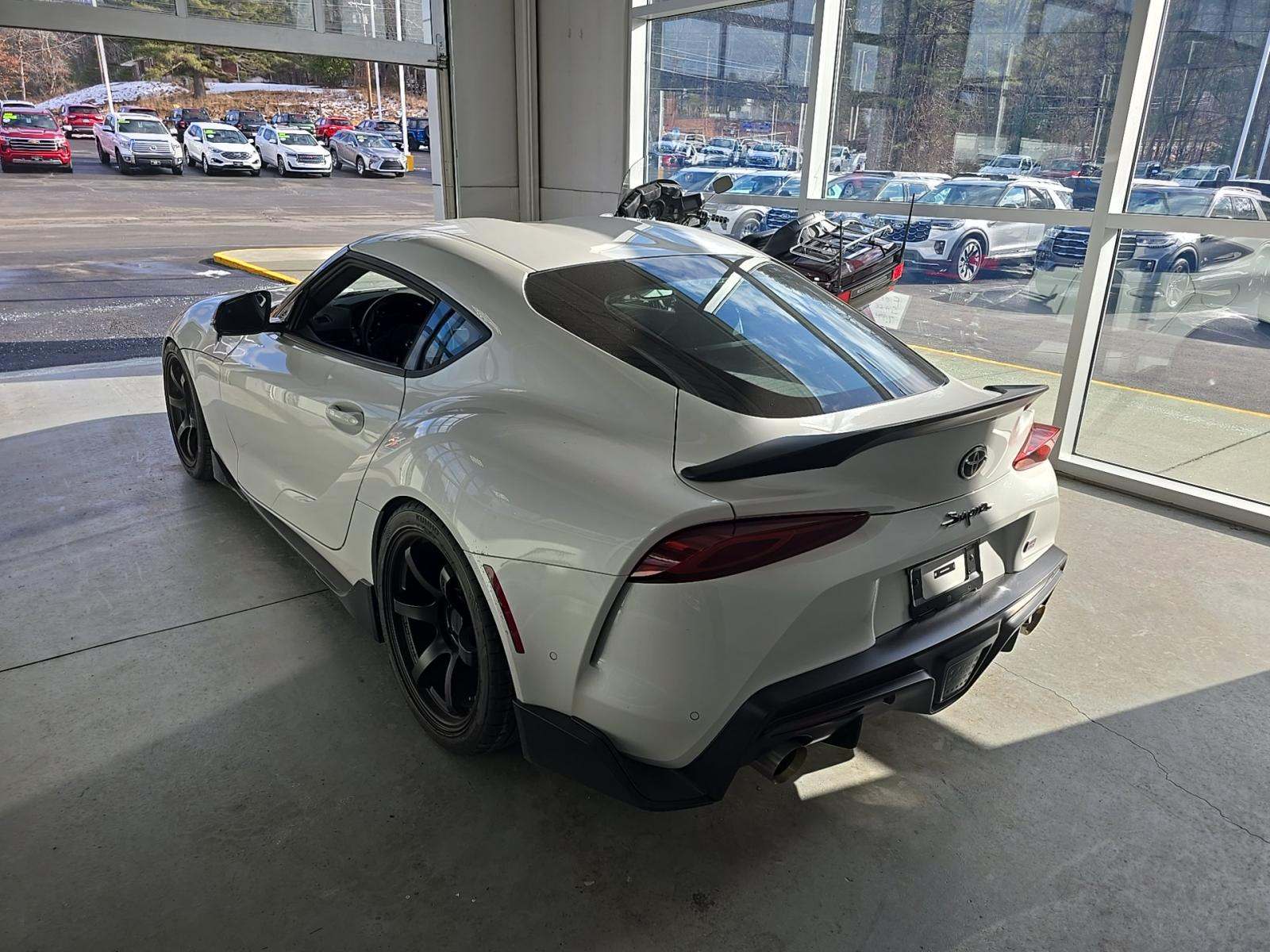 Toyota Supra 2024 — photo 2