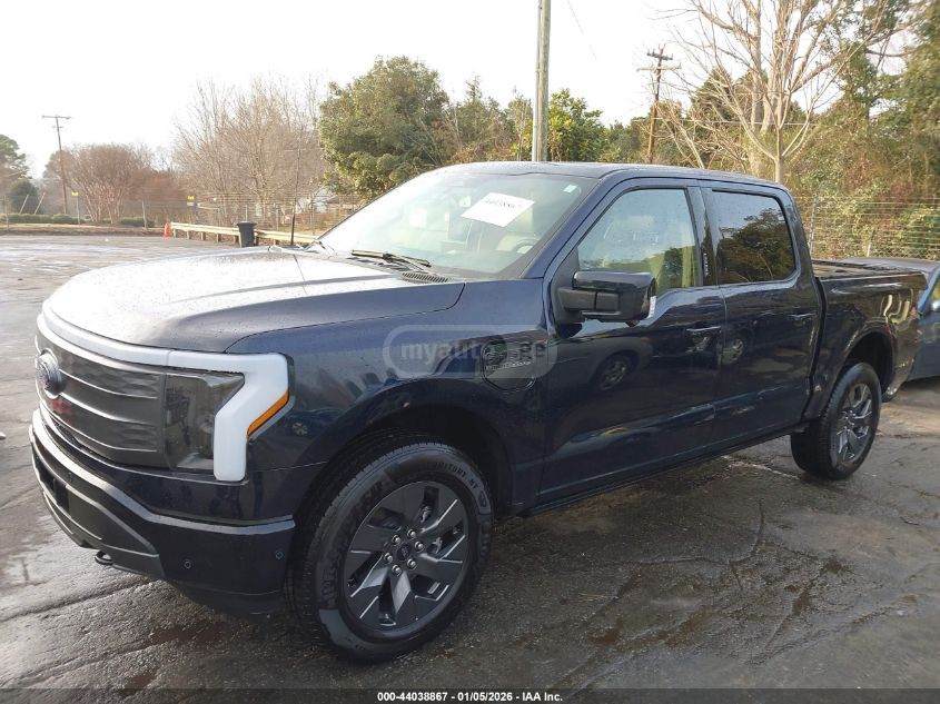 Ford F-150 2023 — photo 2