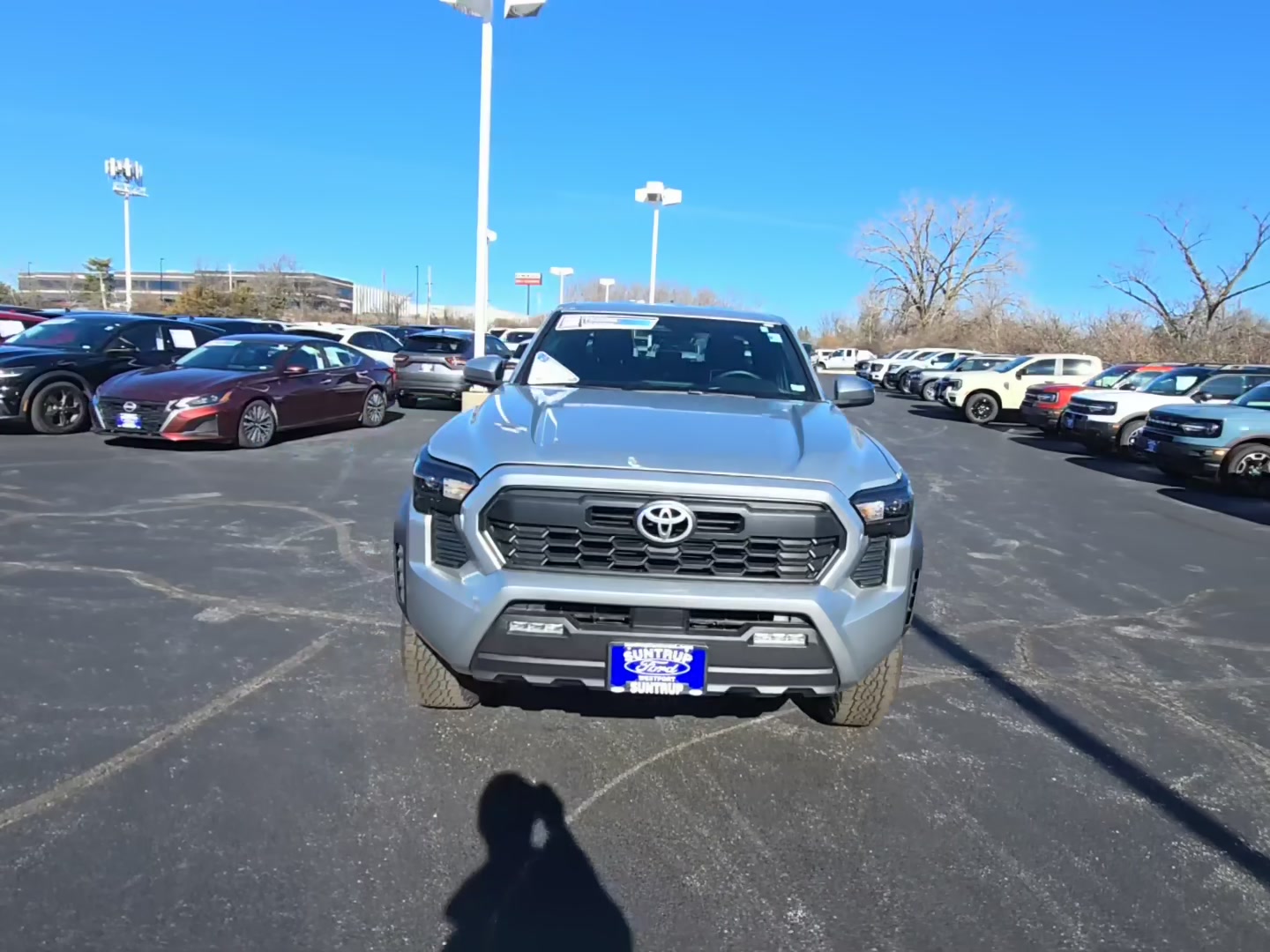 Toyota Tacoma 2024 — photo 2