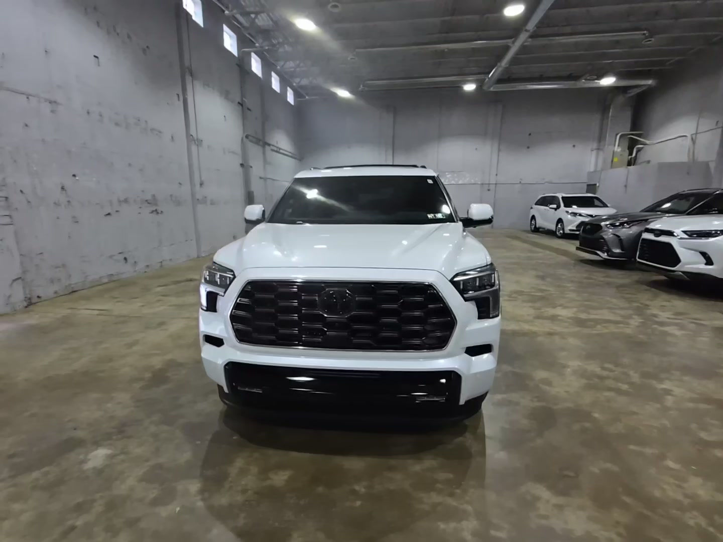 Toyota Sequoia 2026 — photo 2