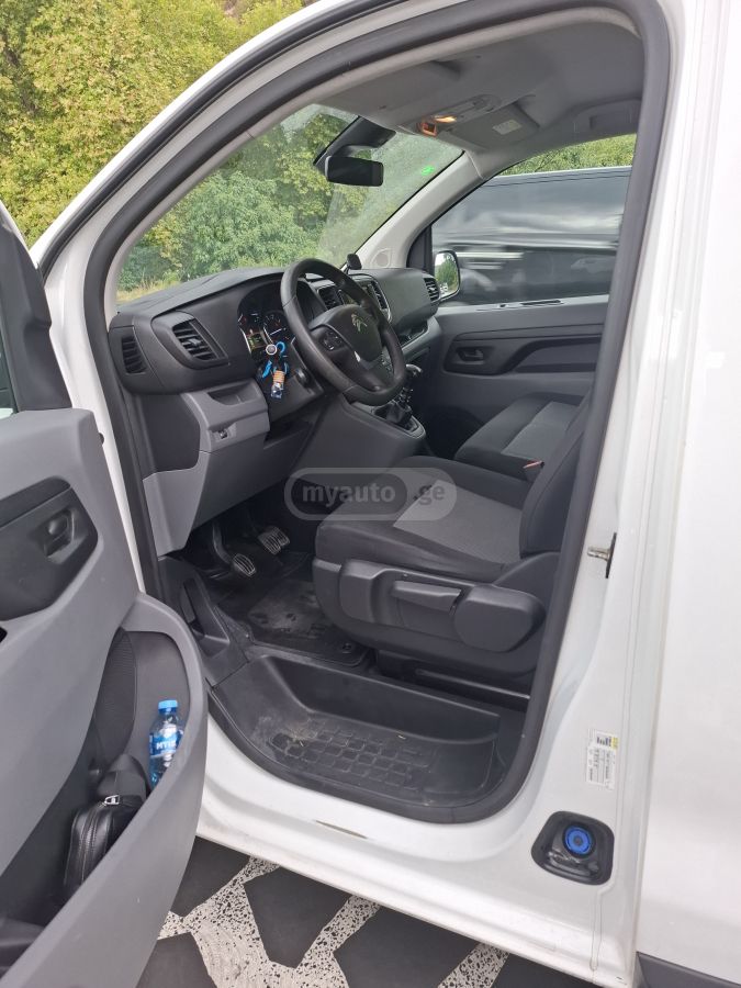 Citroen Jumpy 2017 — photo 2