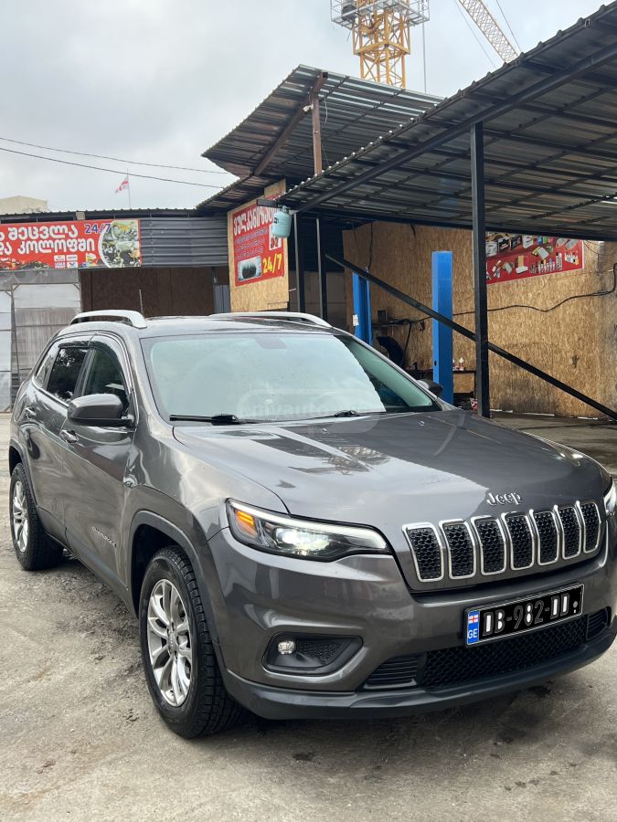 Jeep Cherokee 2019 — photo 2