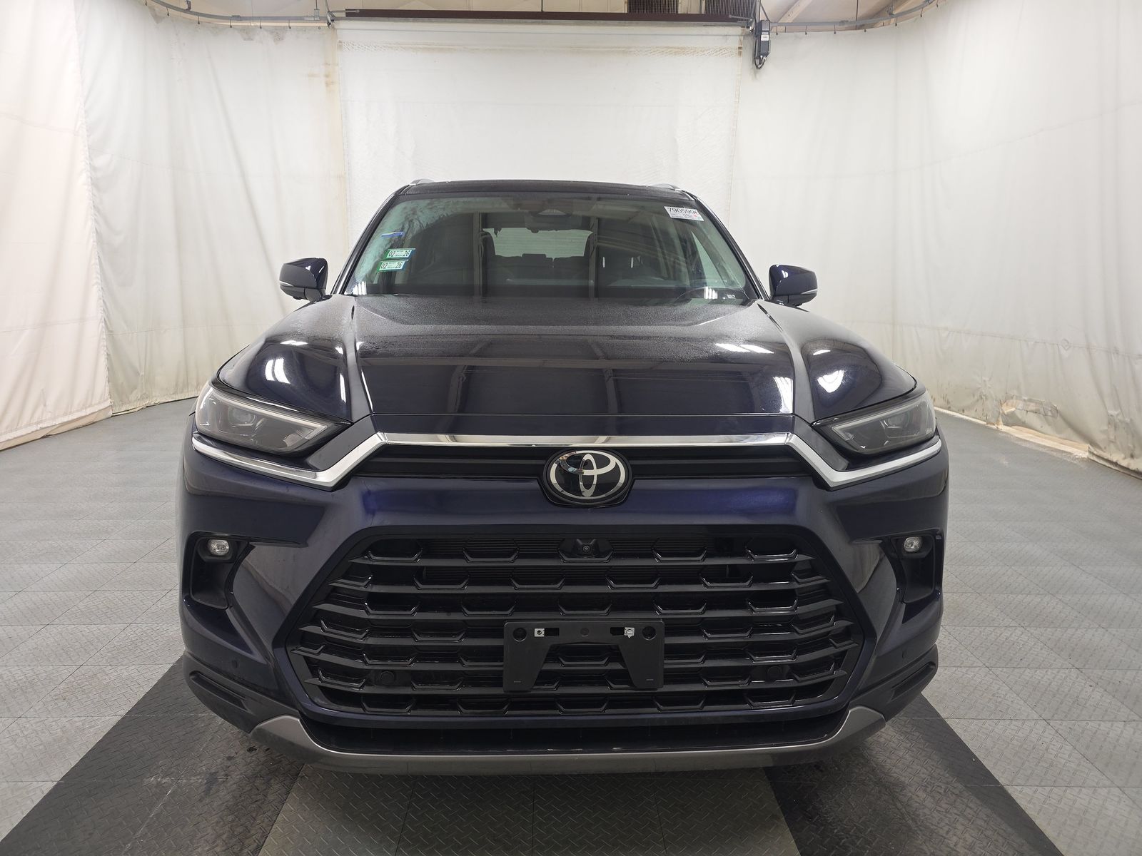 Toyota Platinum 2025 — photo 2