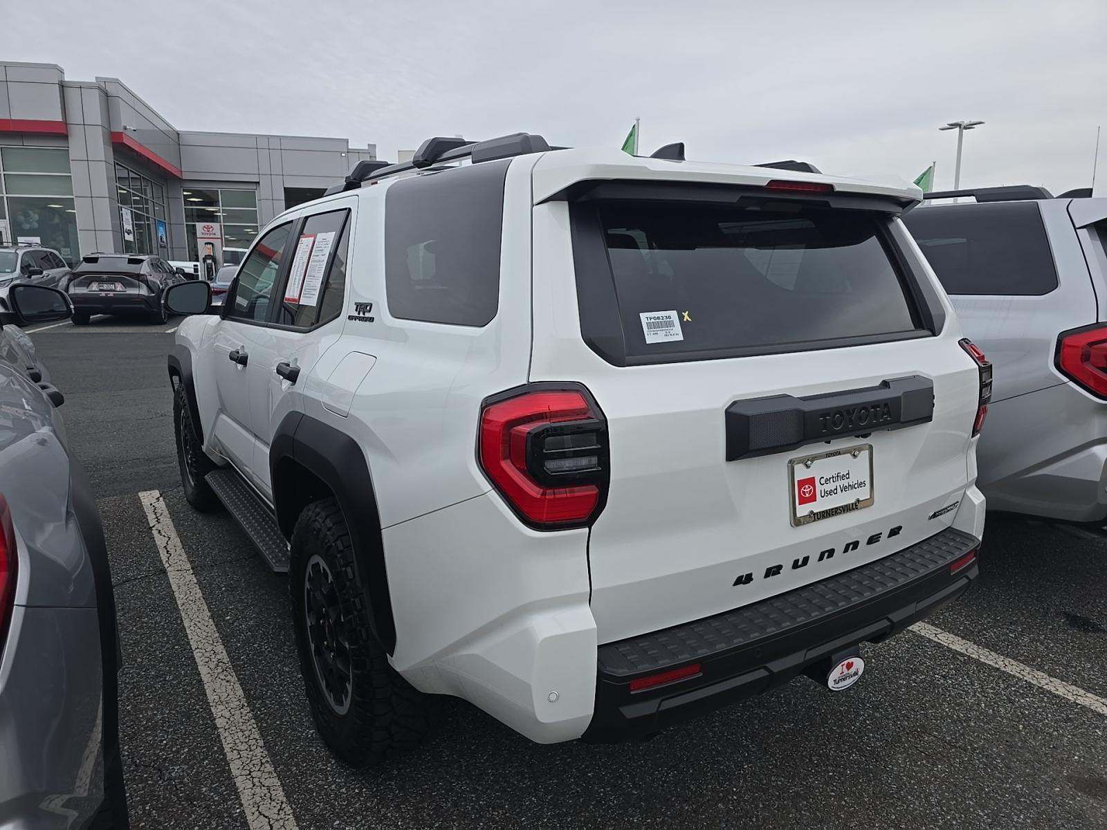 Toyota 4Runner 2025 — photo 2