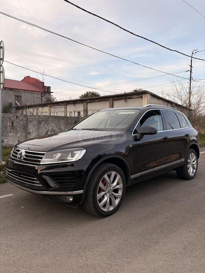 Volkswagen Touareg 2014 — photo 2